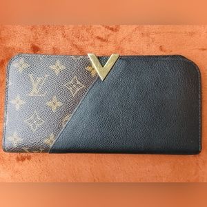 Authentic Louis Vuitton Limited Kimono Wallet
